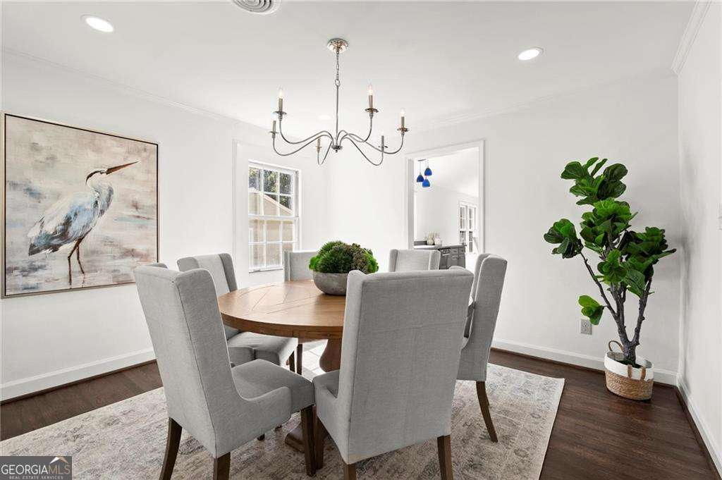 1054 Vista Trail NE, Atlanta