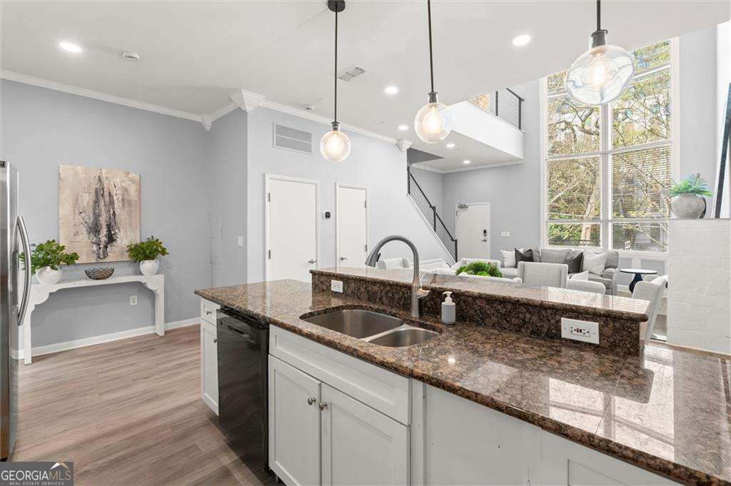 199 12th Street NE # 5