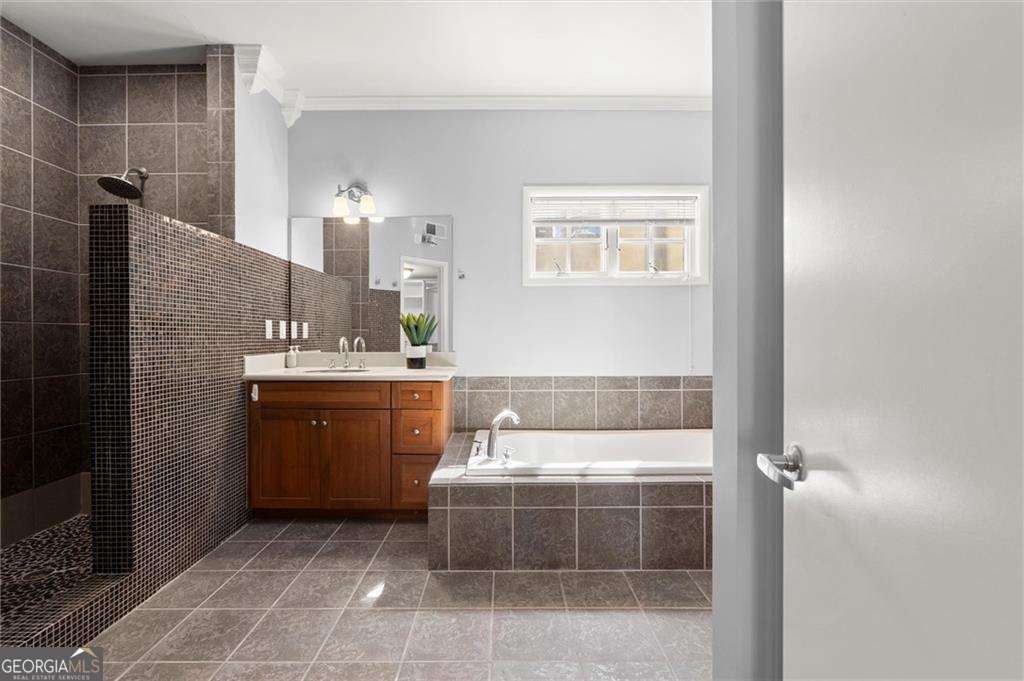 199 12th Street NE # 5