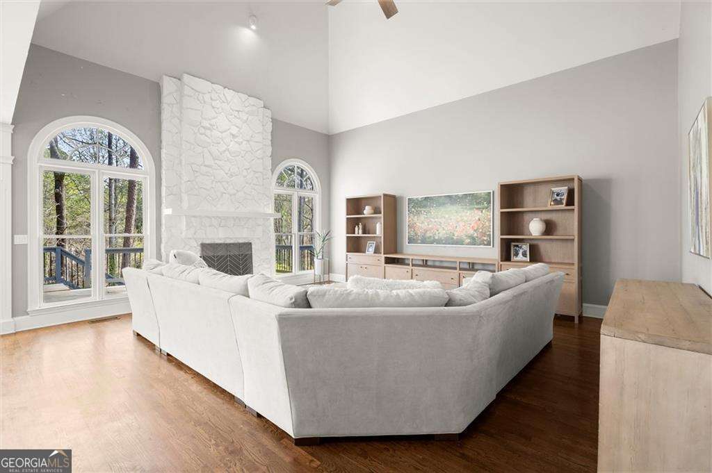 1816 Bishops Green Drive