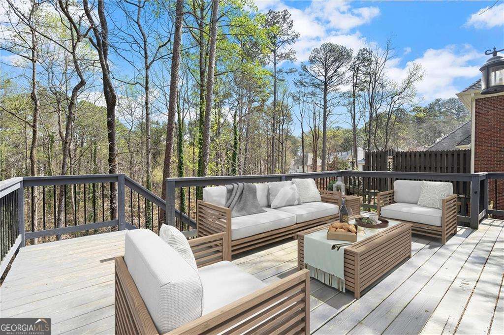 1816 Bishops Green Drive