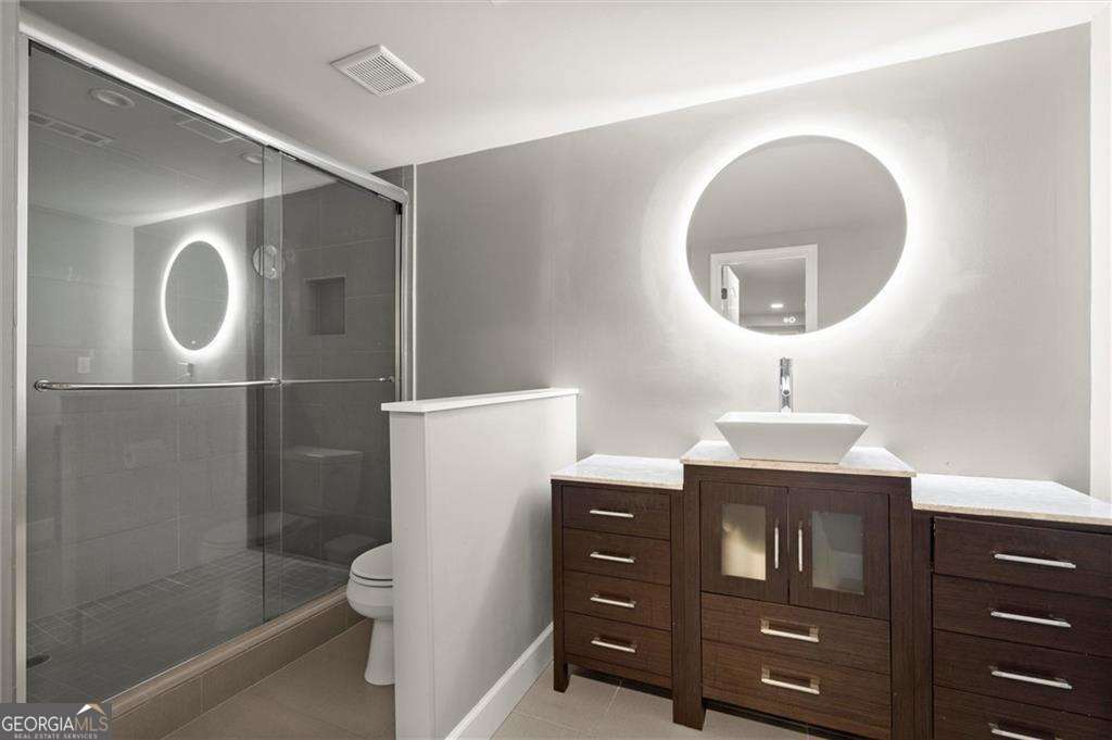 1816 Bishops Green Drive