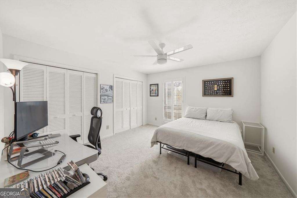 1700 Woodcliff Way NE