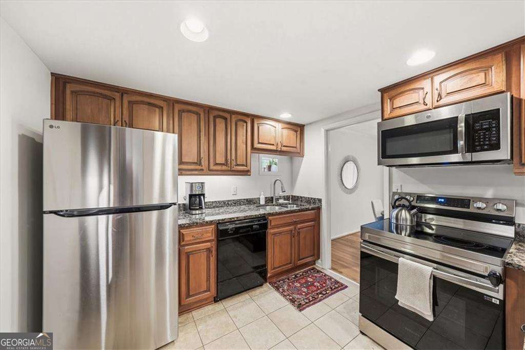 1700 Woodcliff Way NE