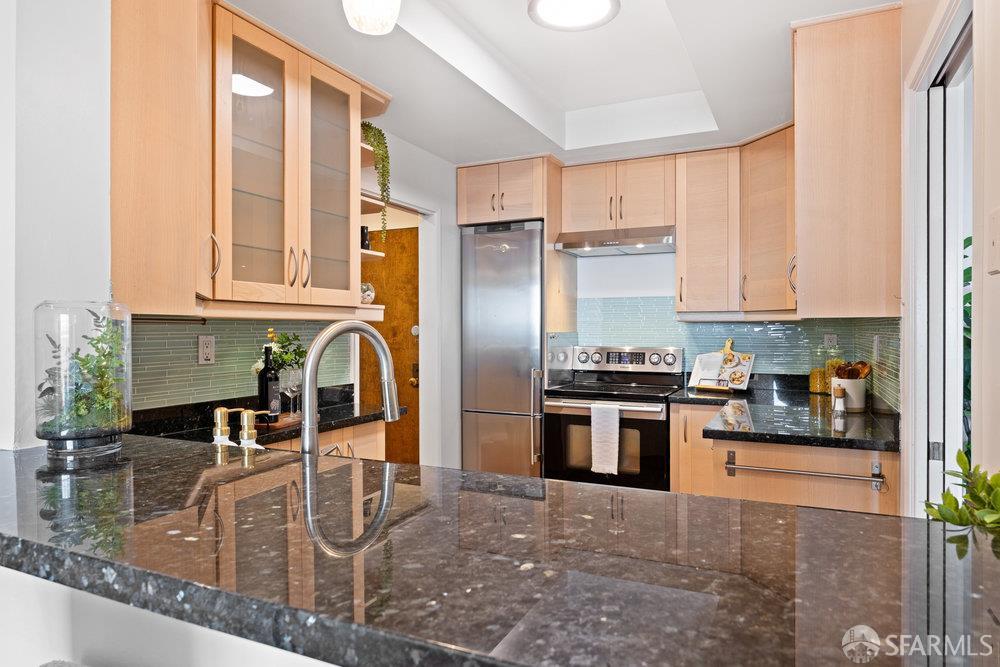 945 Corbett Avenue # 206