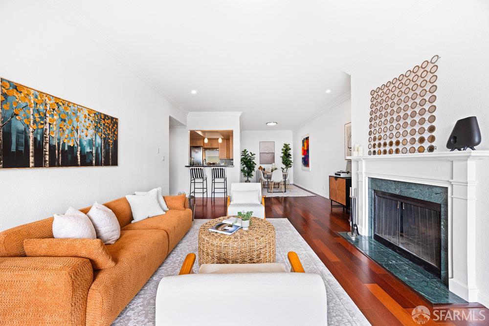 945 Corbett Avenue # 206