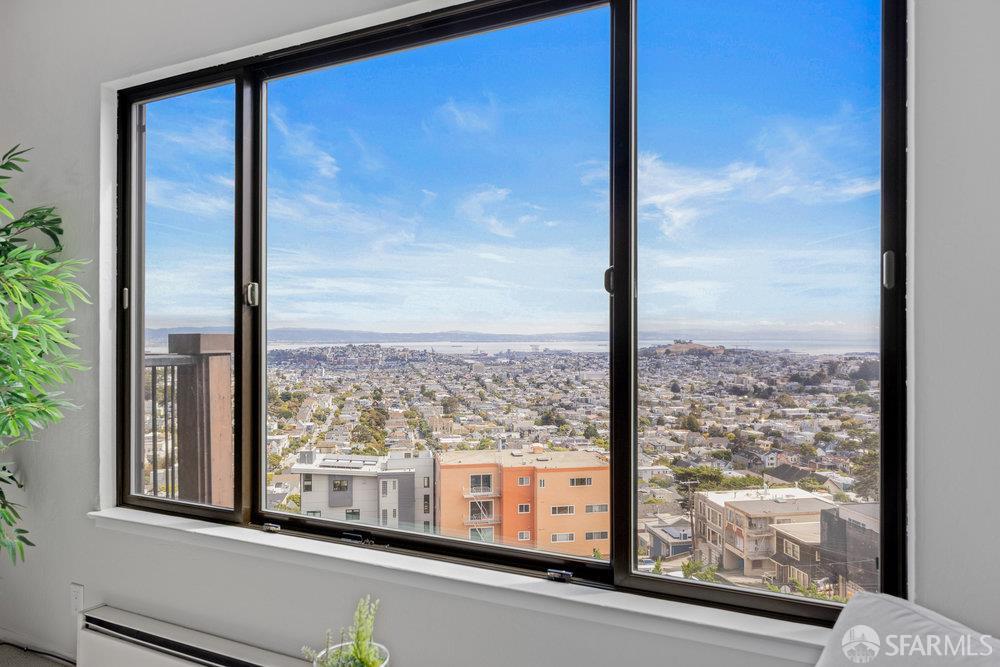 945 Corbett Avenue # 206