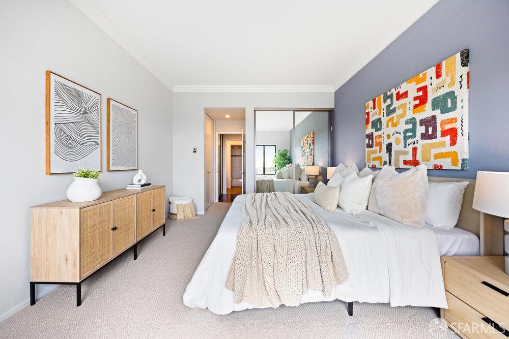945 Corbett Avenue # 206