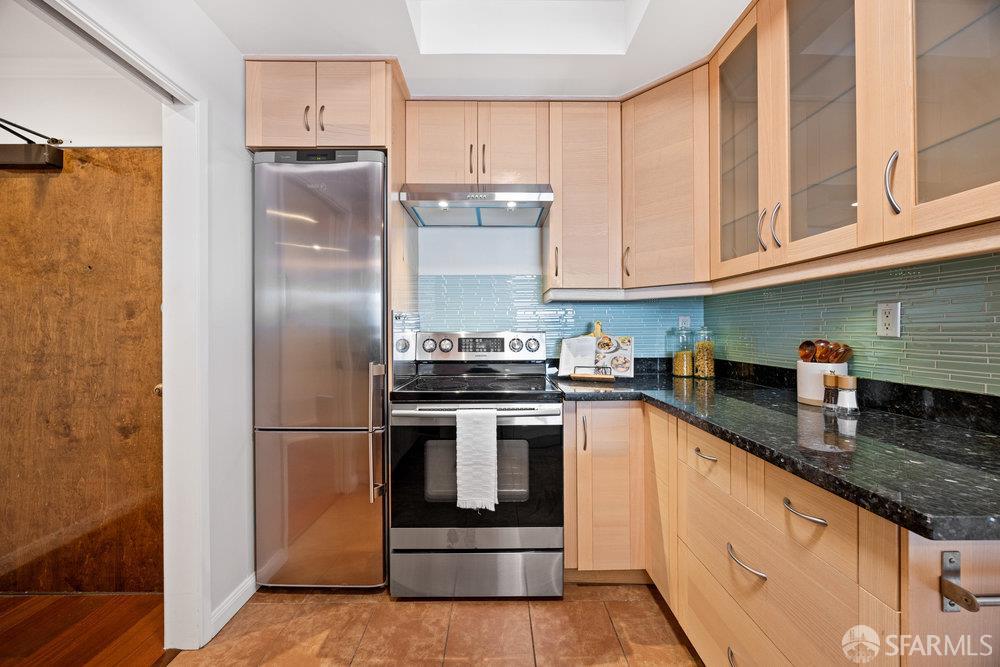 945 Corbett Avenue # 206