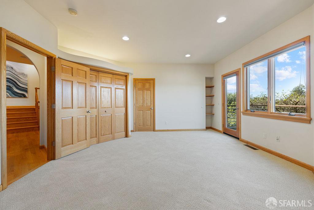 8727 Skyline Boulevard