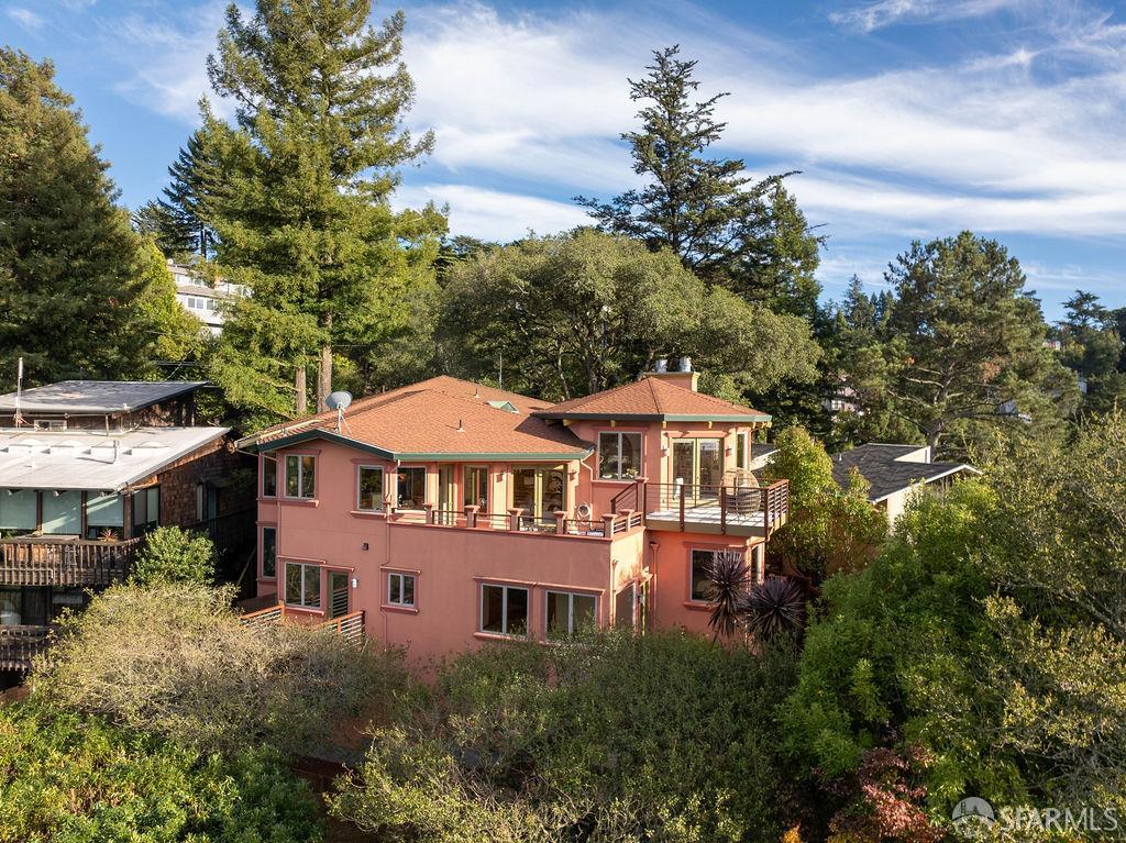 8727 Skyline Boulevard
