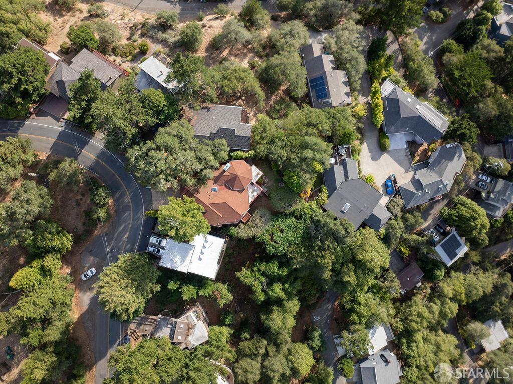8727 Skyline Boulevard