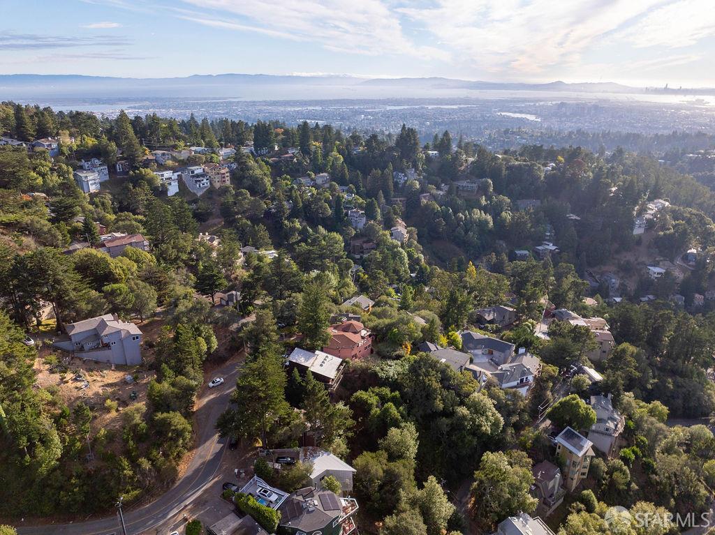 8727 Skyline Boulevard