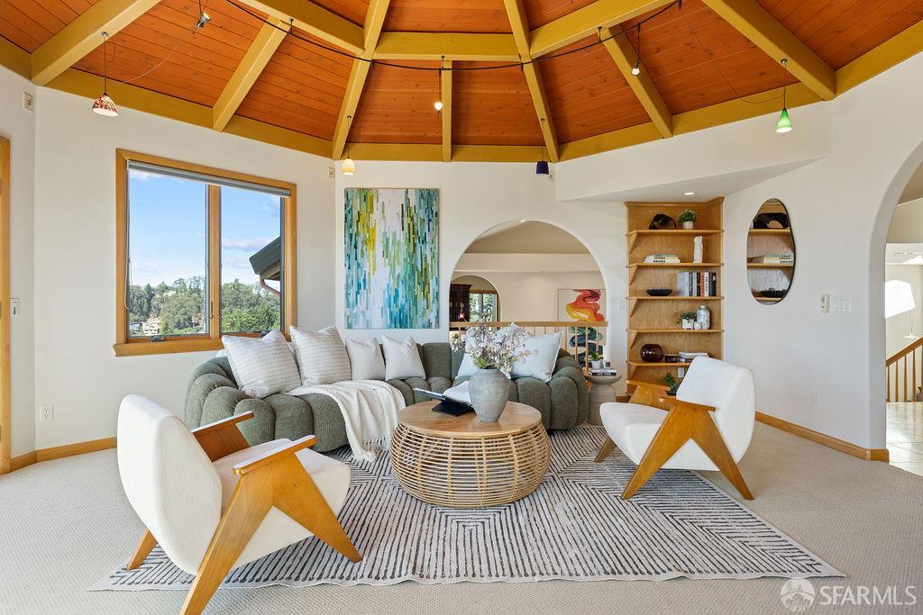 8727 Skyline Boulevard