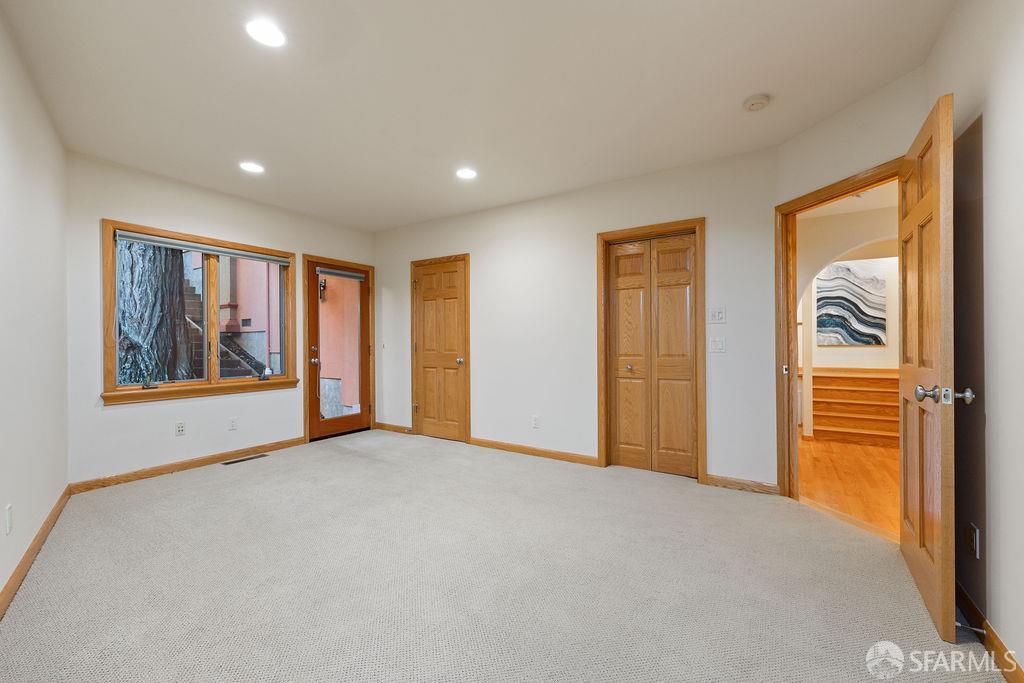 8727 Skyline Boulevard