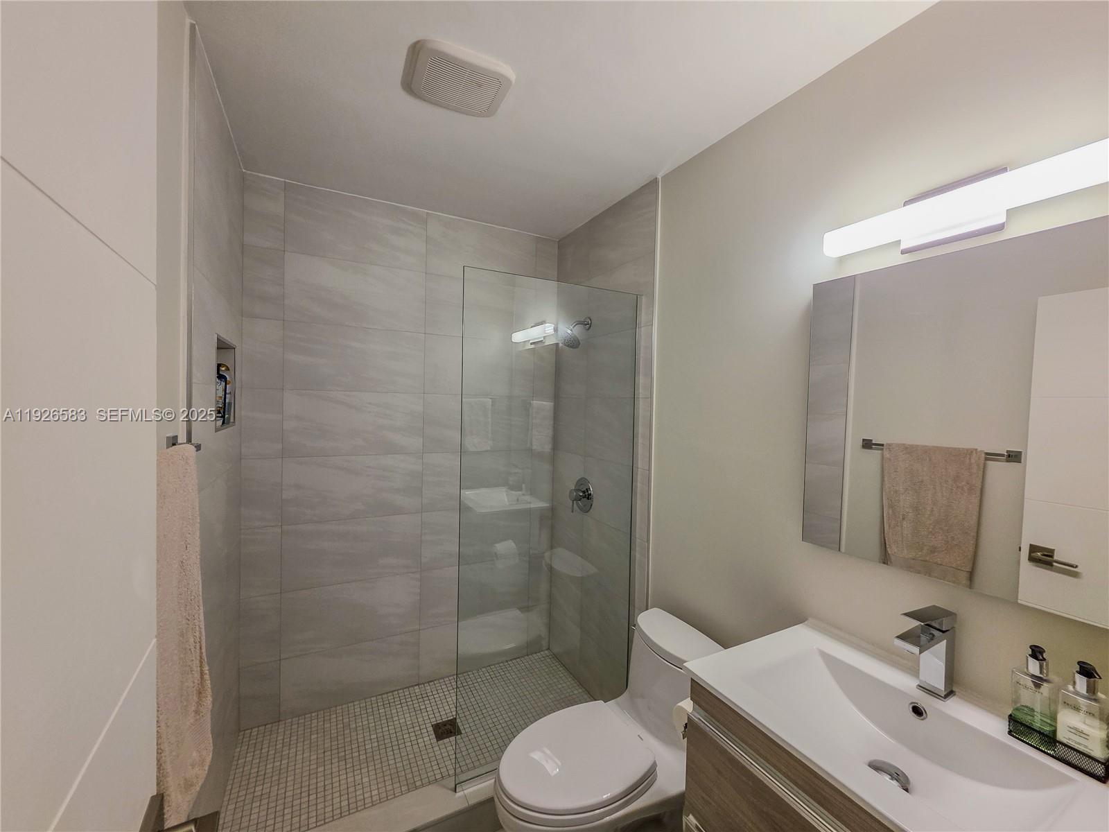 2734 SE 14th Street