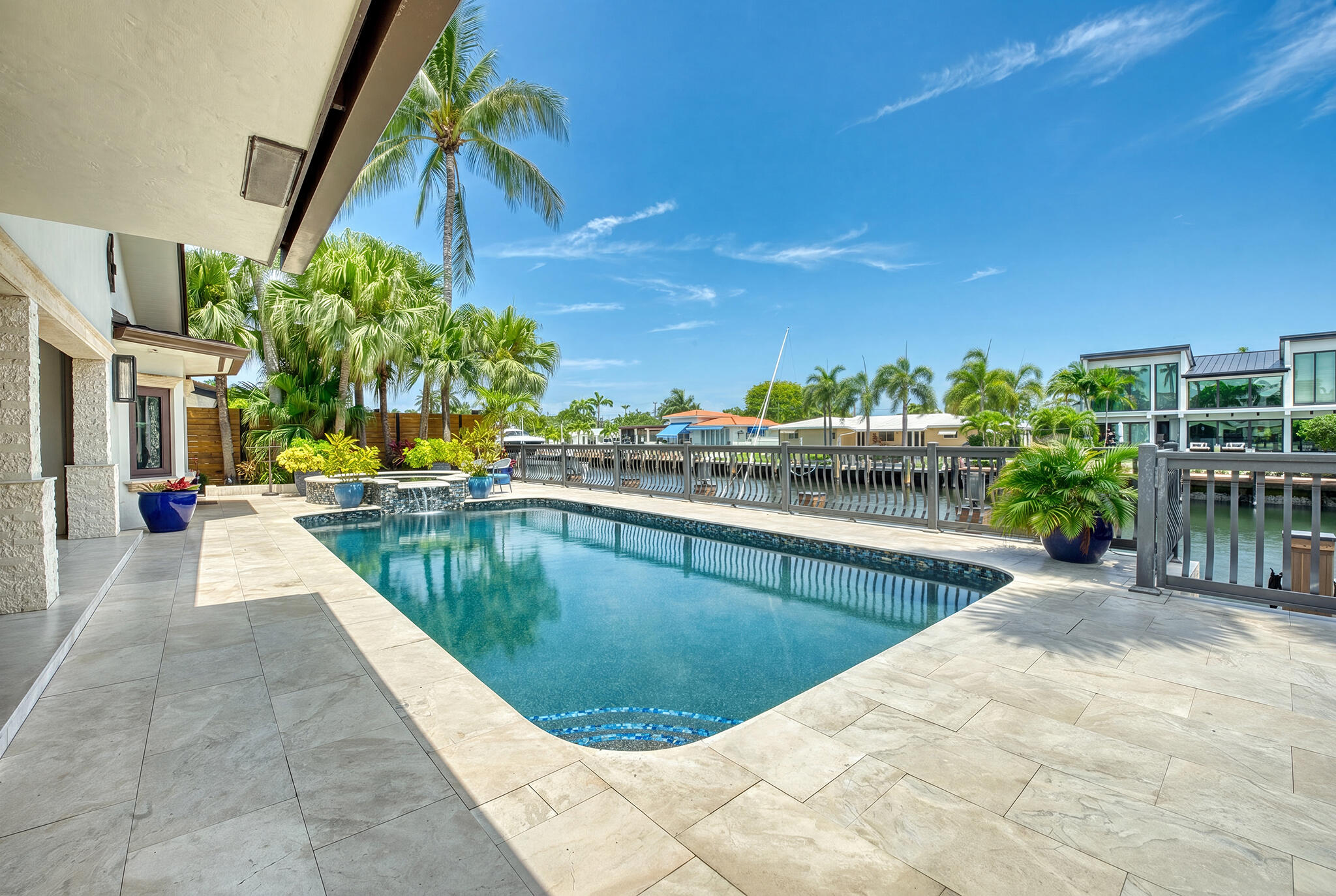 3233 NE 40th Court
