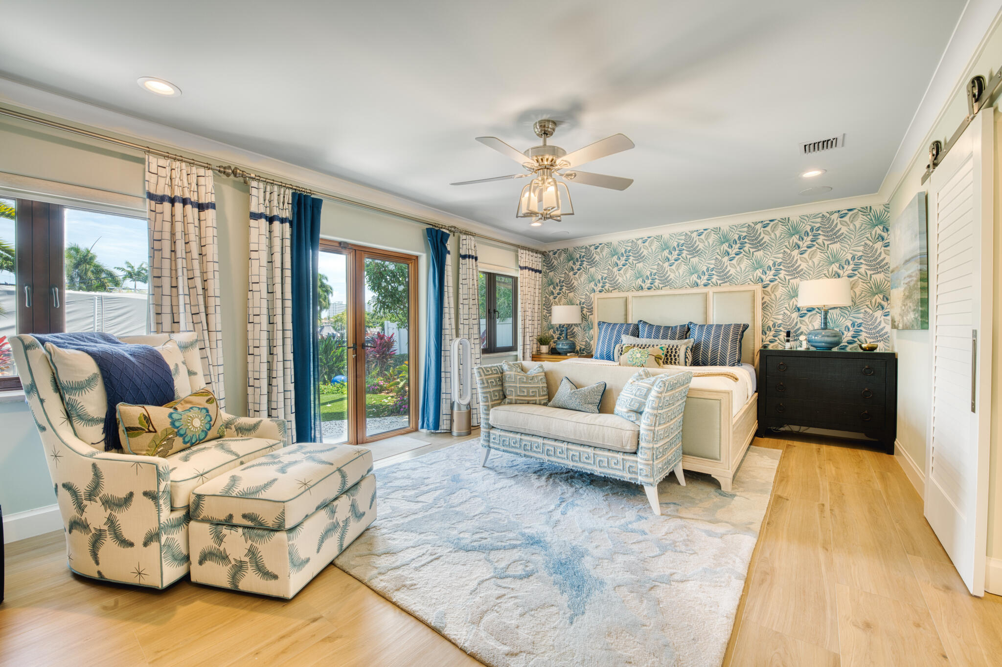 3233 NE 40th Court