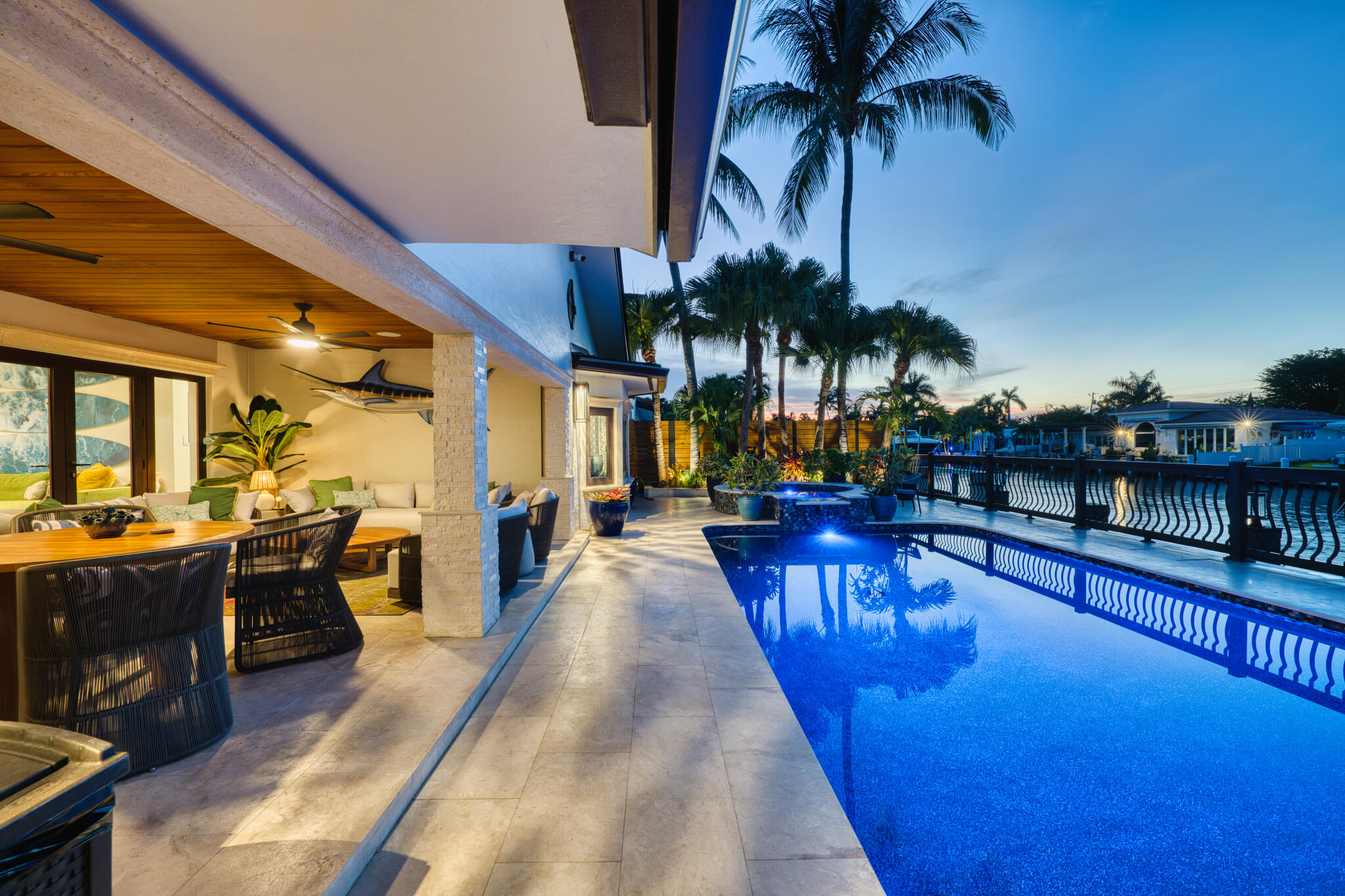 3233 NE 40th Court