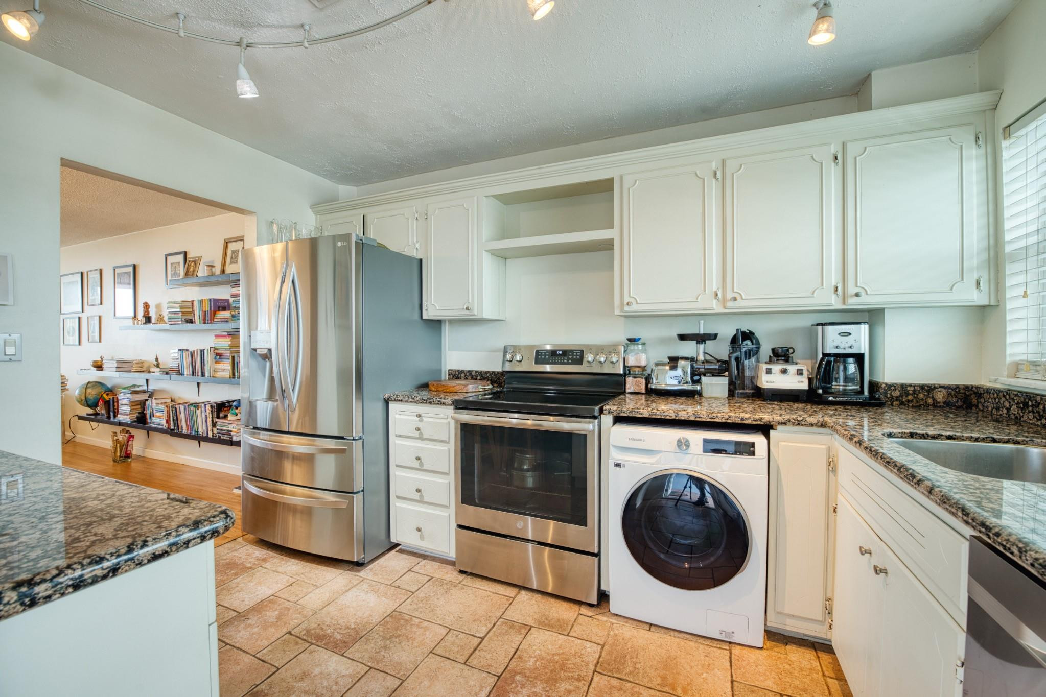2829 NE 33rd Ct 506