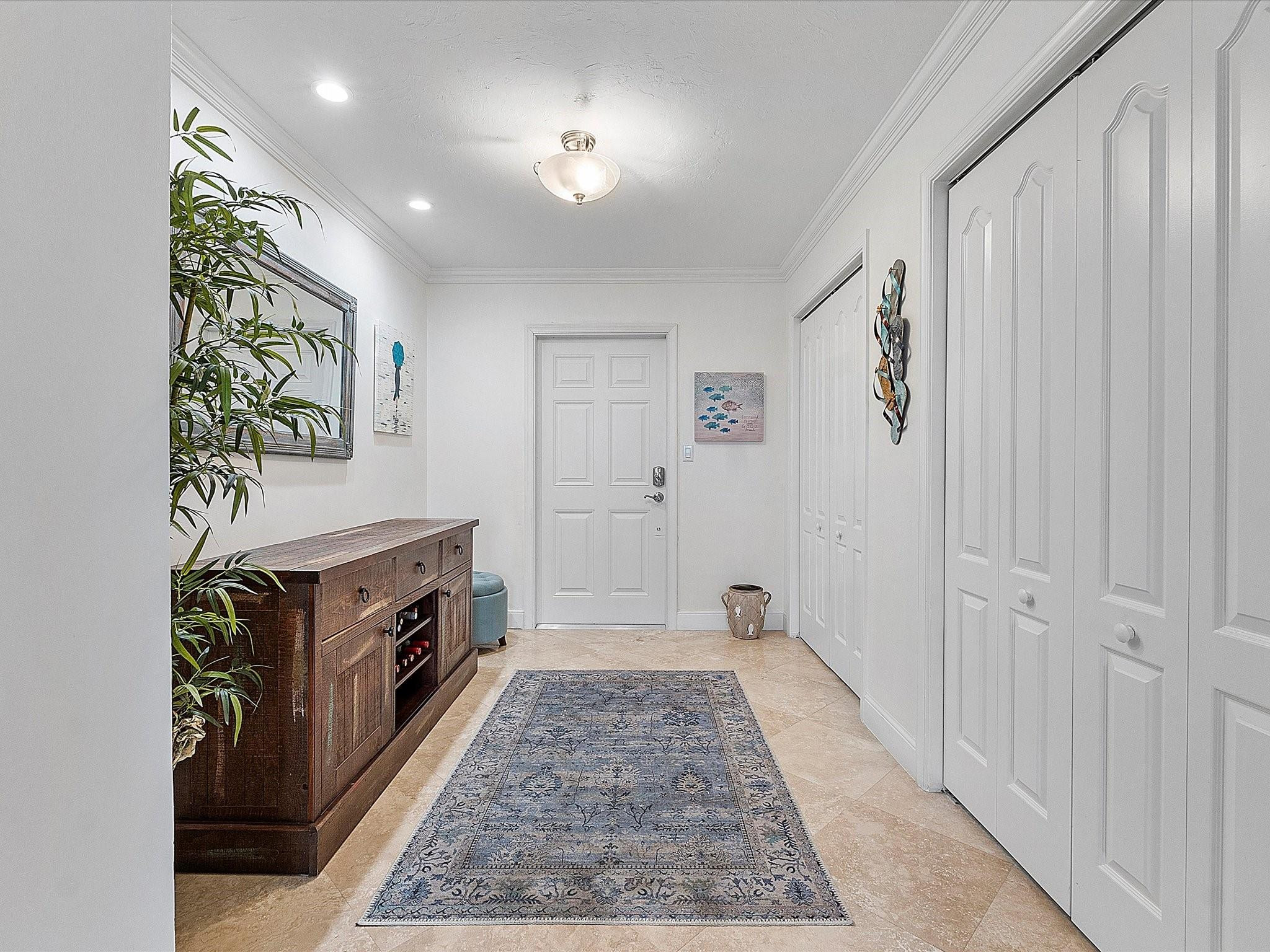 3100 NE 48th St 412