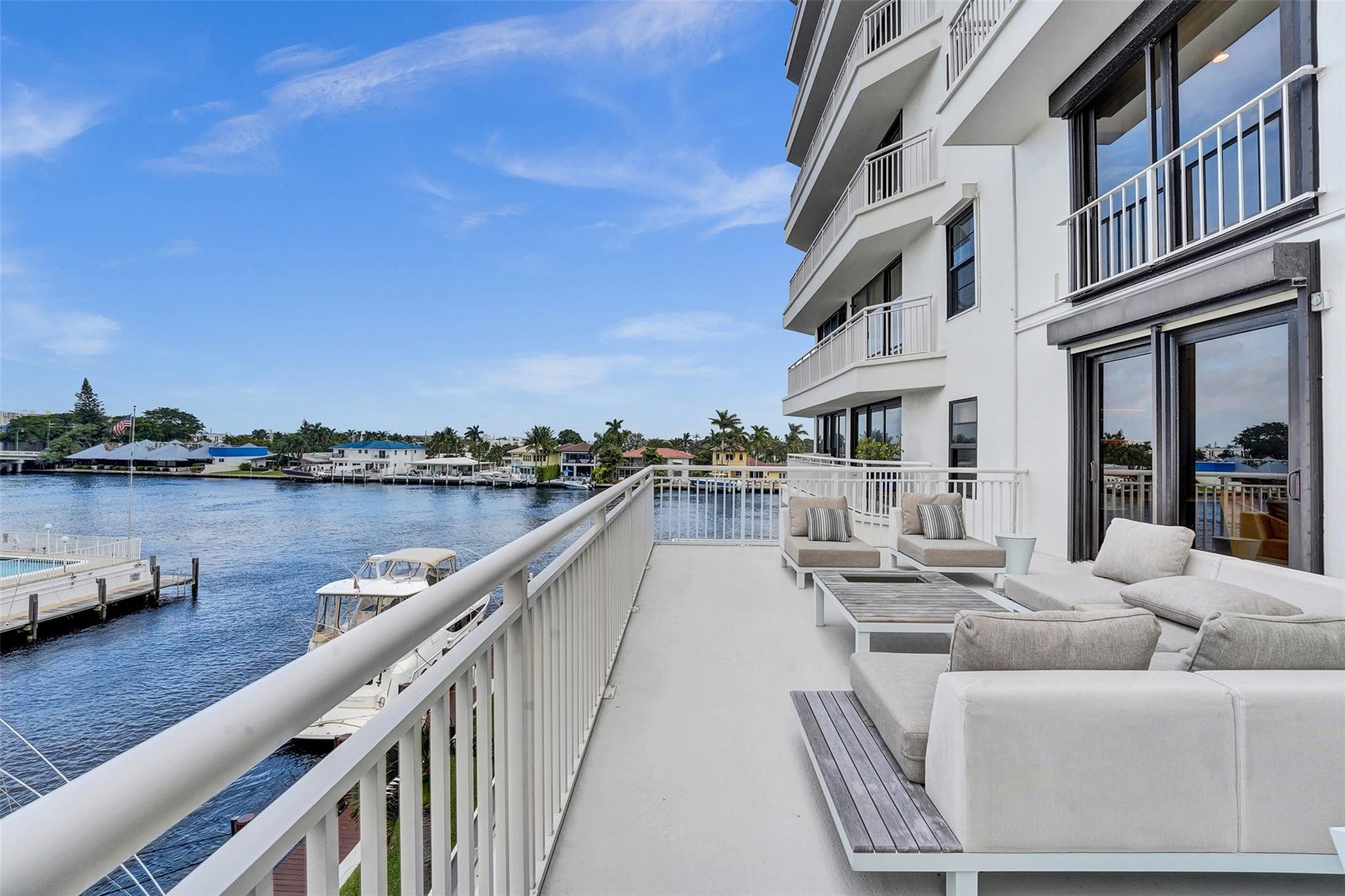 3100 NE 48th Street 311