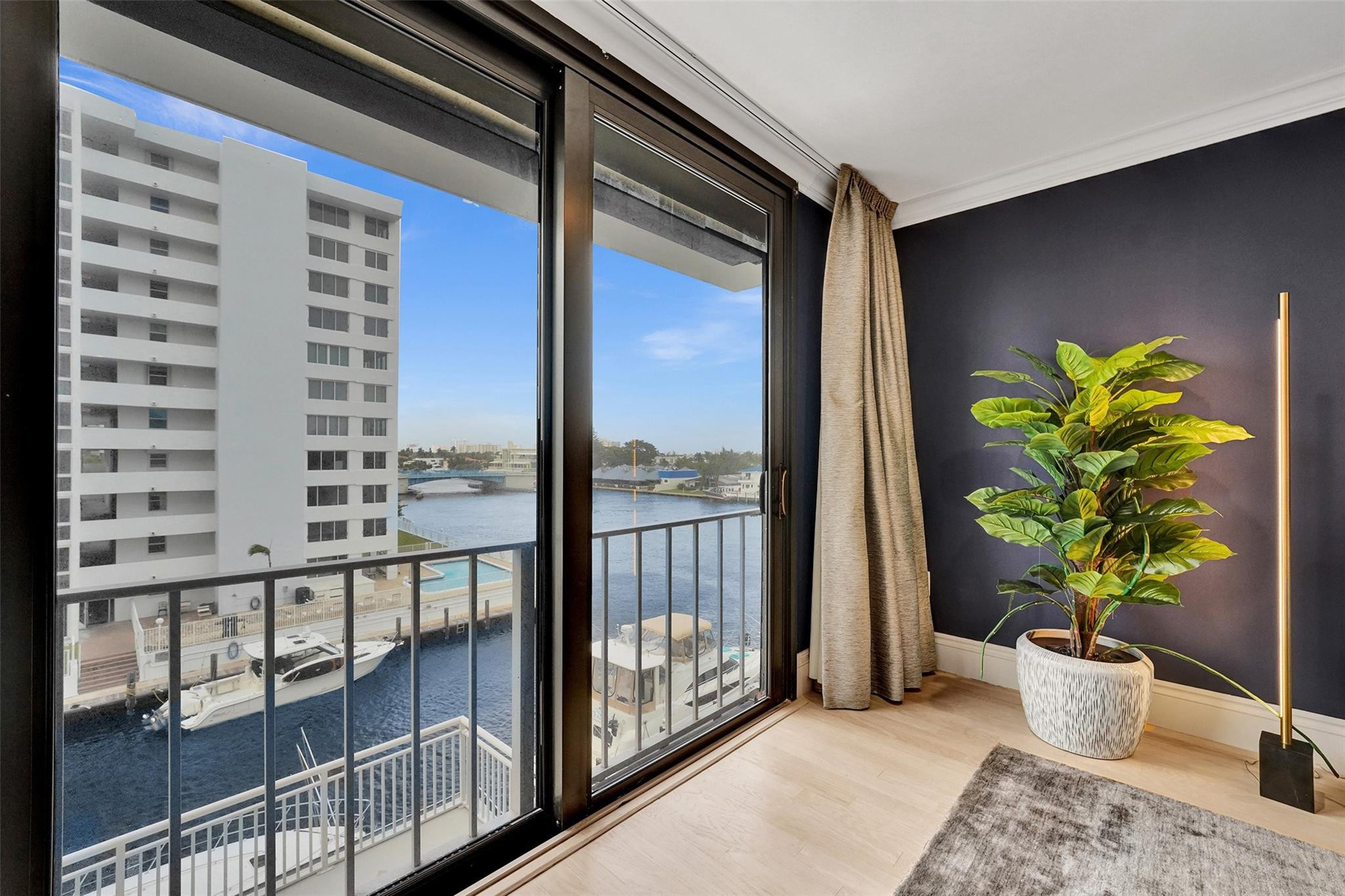 3100 NE 48th Street 311