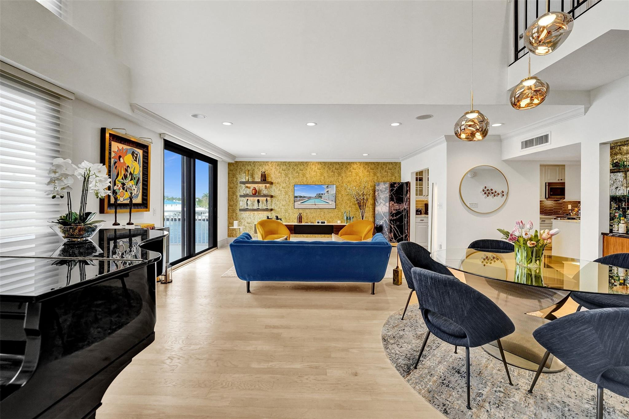 3100 NE 48th Street 311