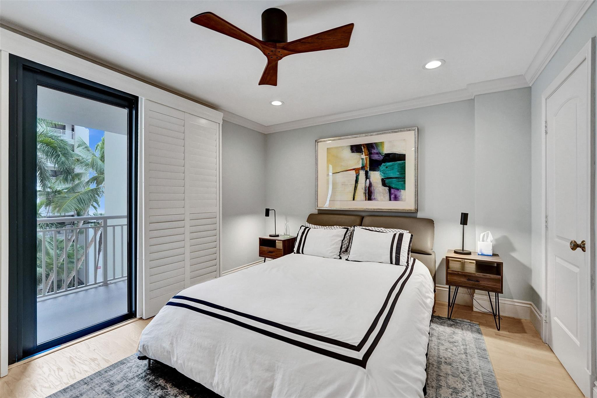 3100 NE 48th Street 311