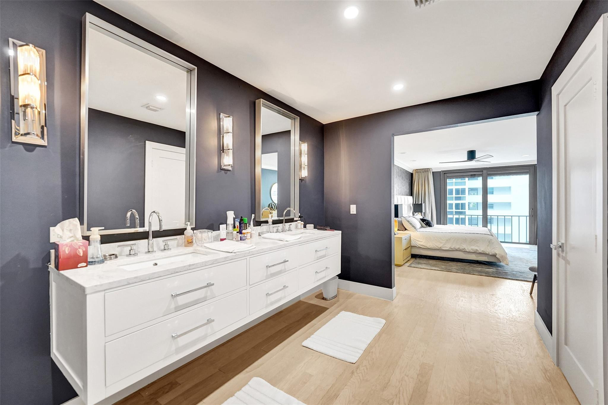 3100 NE 48th Street 311
