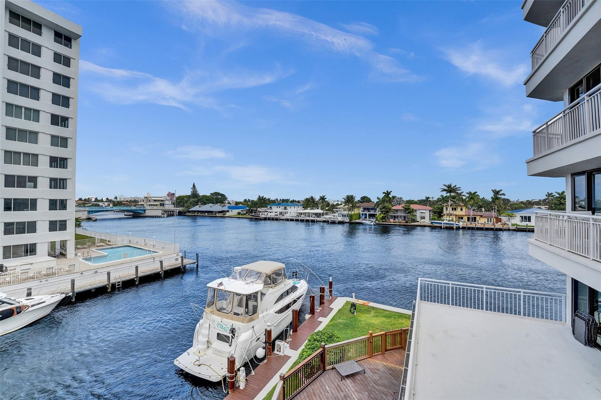 3100 NE 48th Street 311