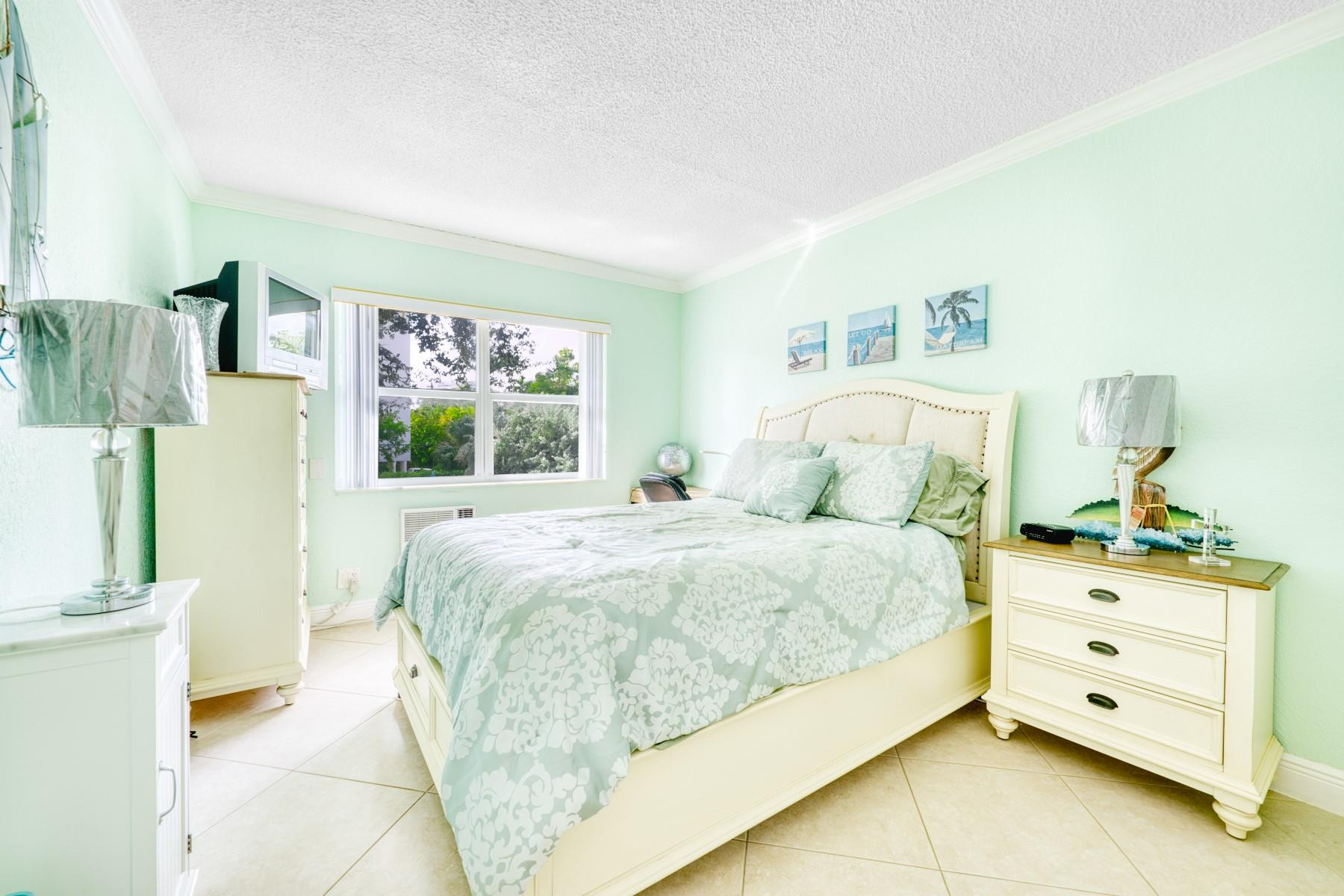 625 Orton Avenue 16