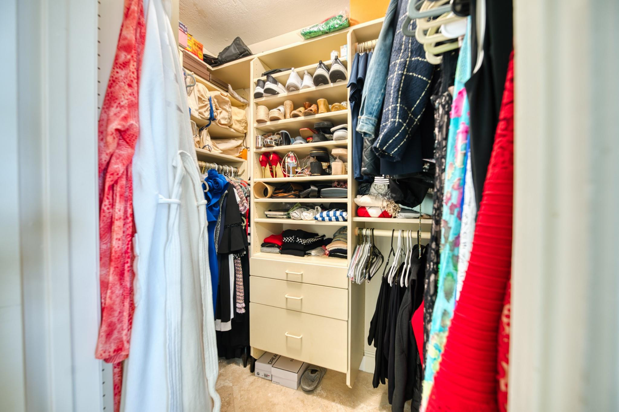 3100 NE 48th Street 412