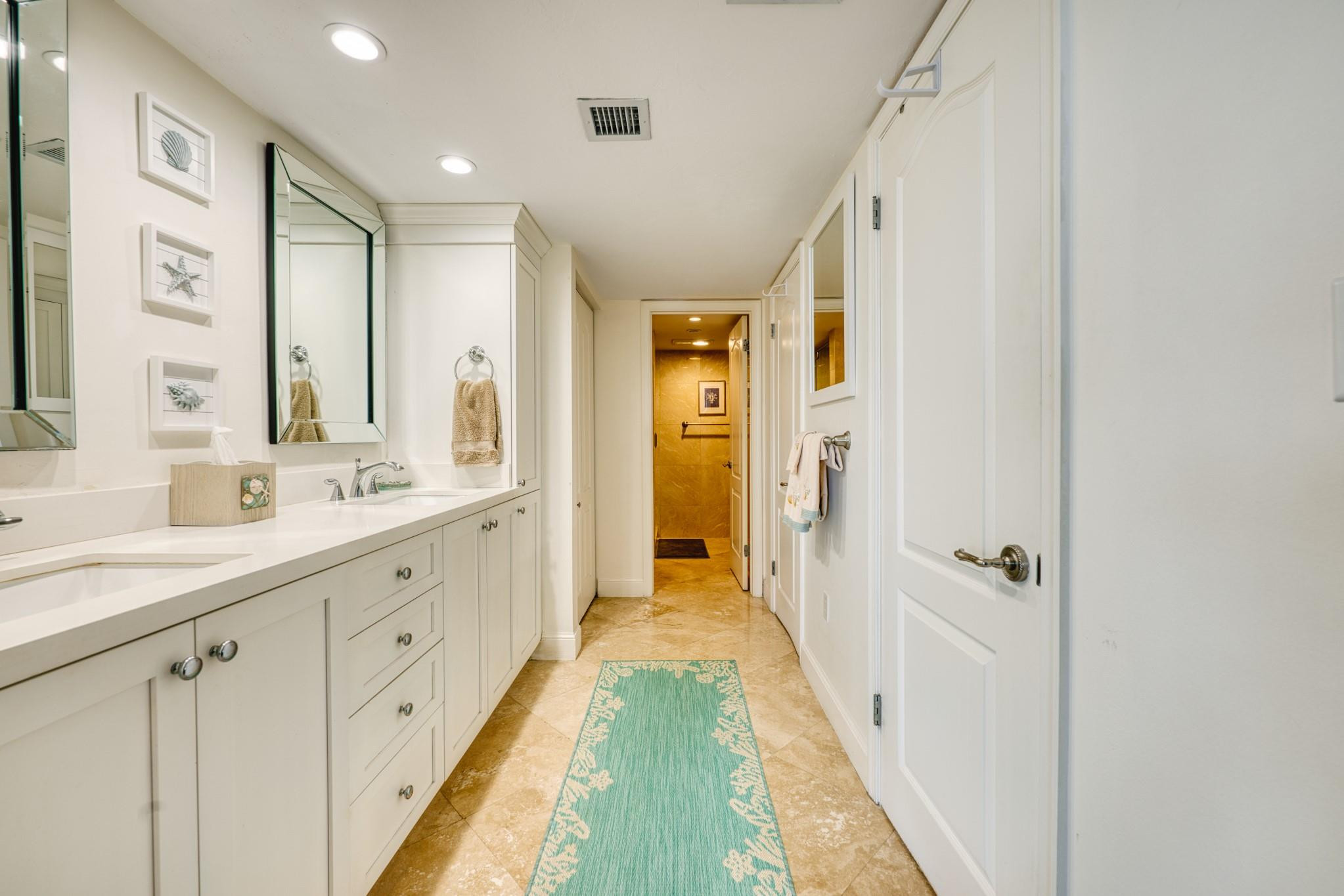 3100 NE 48th Street 412