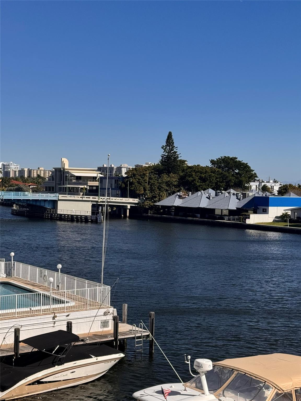 3100 NE 48th Street 412