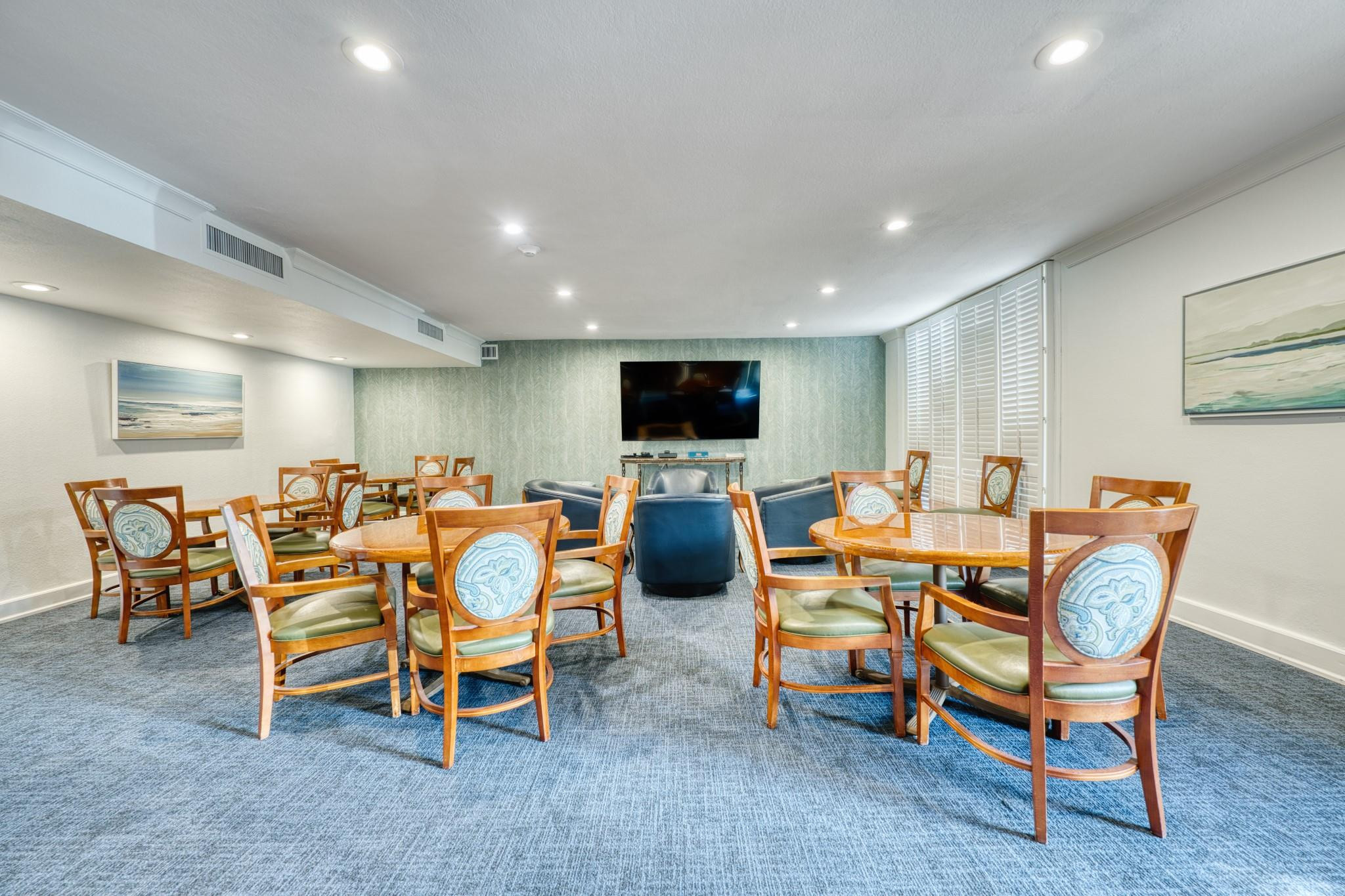 3100 NE 48th Street 412