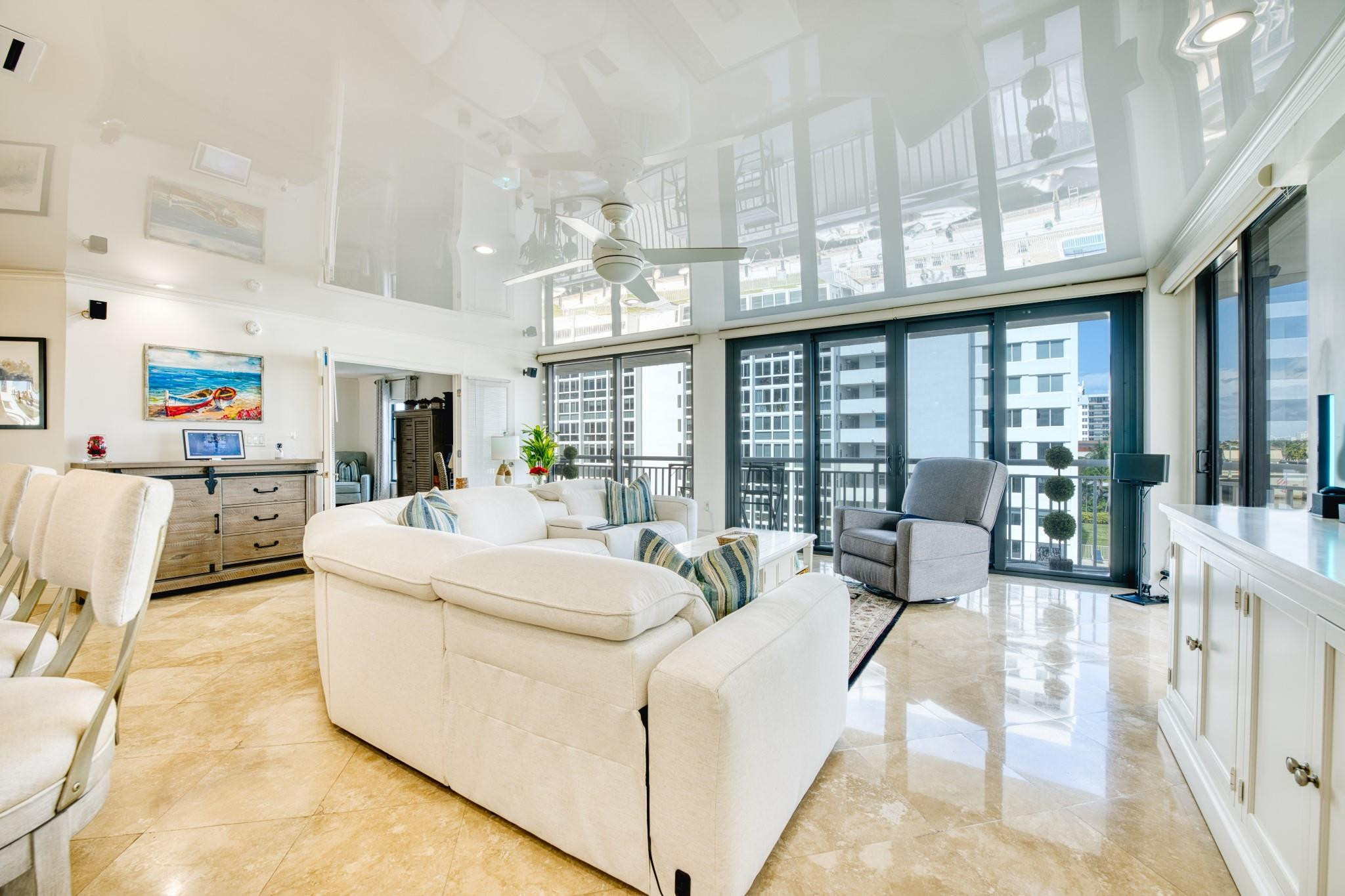 3100 NE 48th Street 412