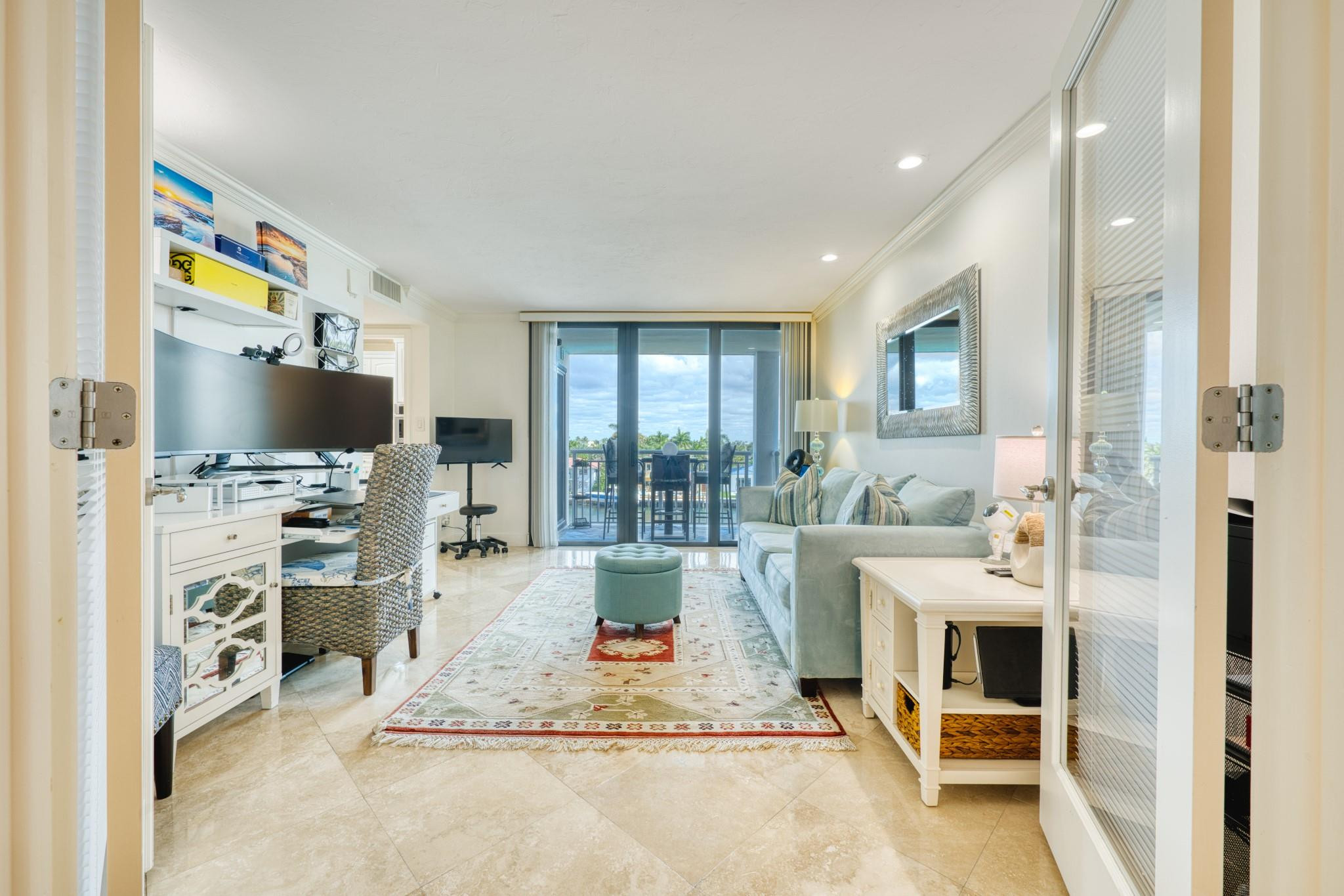 3100 NE 48th Street 412