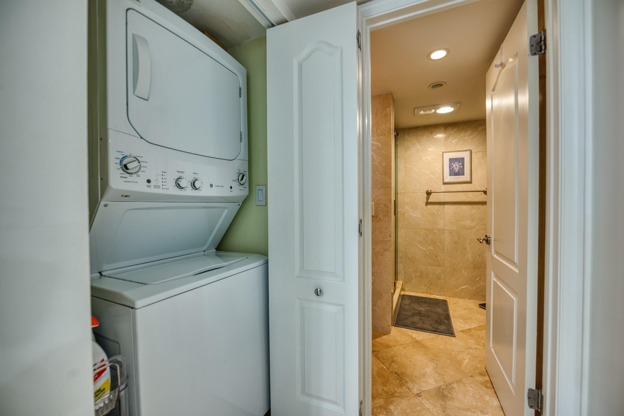 3100 NE 48th Street 412