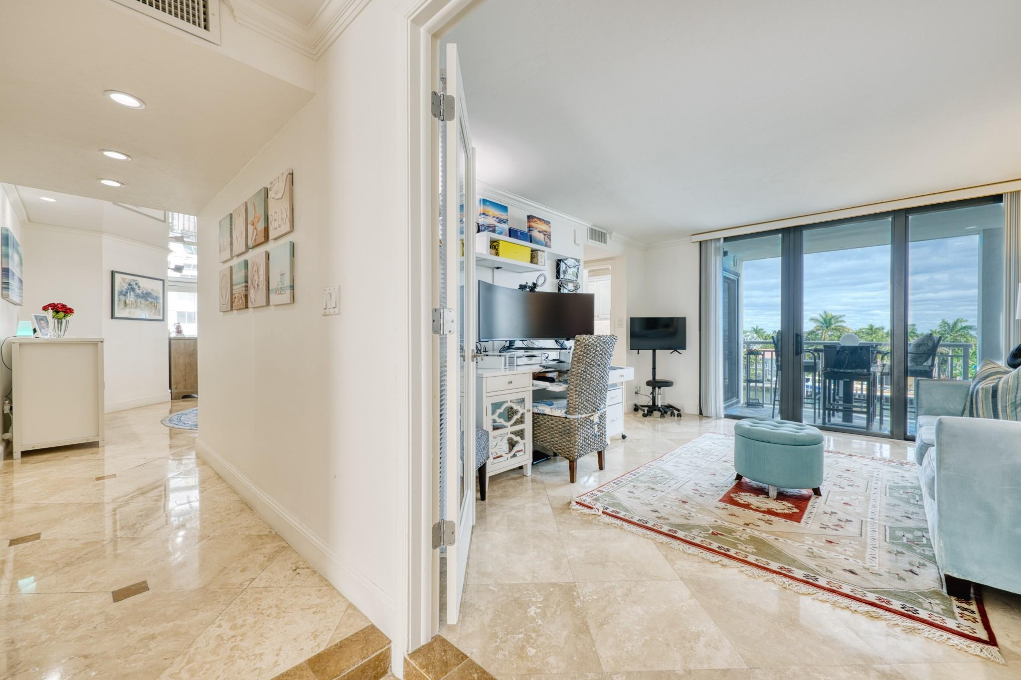 3100 NE 48th Street 412