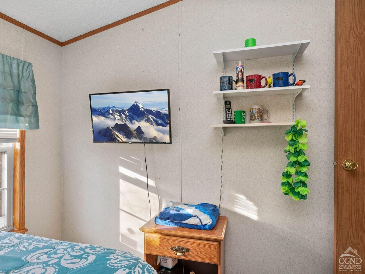 733 Potic Mountain Rd