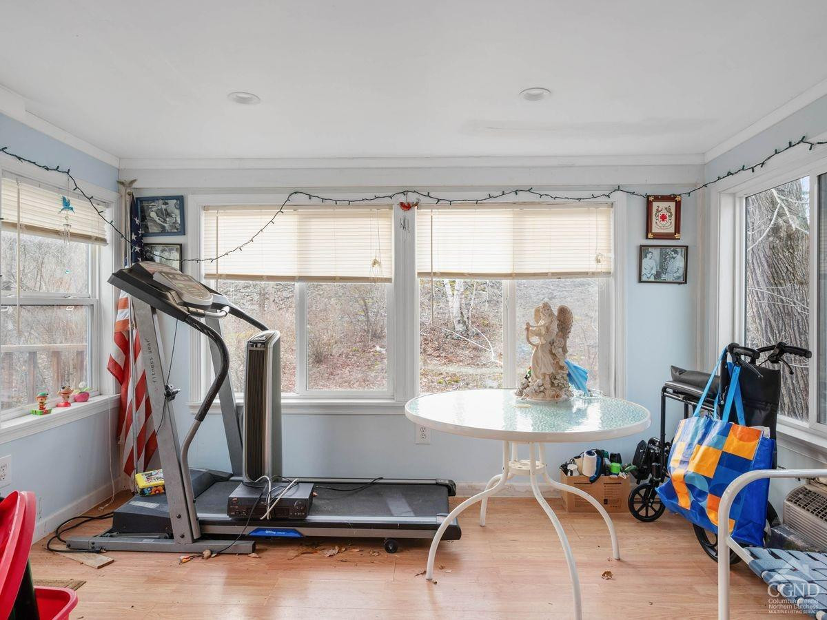 733 Potic Mountain Rd