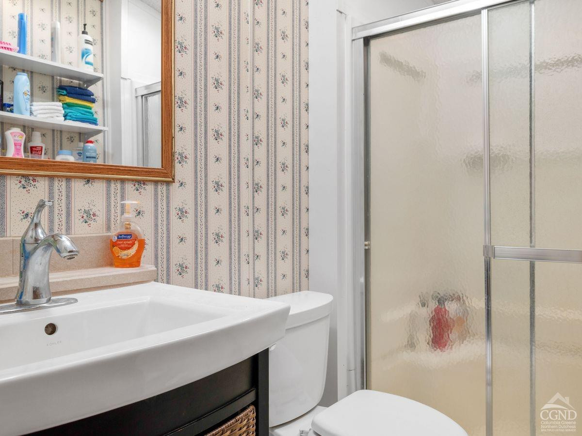 733 Potic Mountain Rd