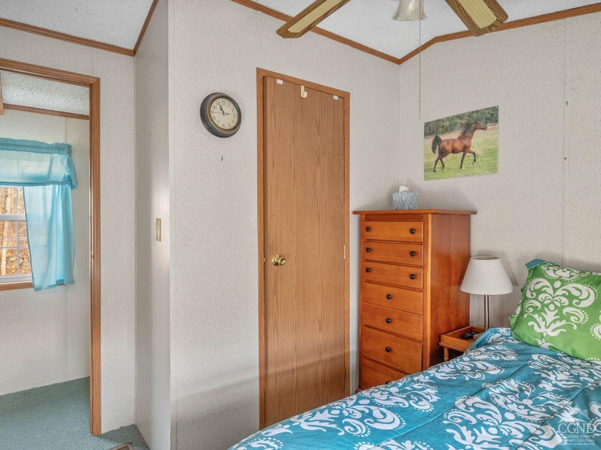 733 Potic Mountain Rd