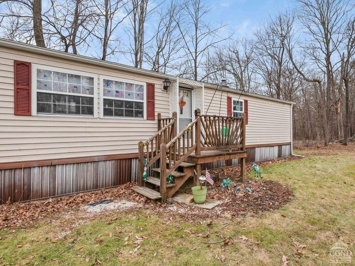 733 Potic Mountain Rd