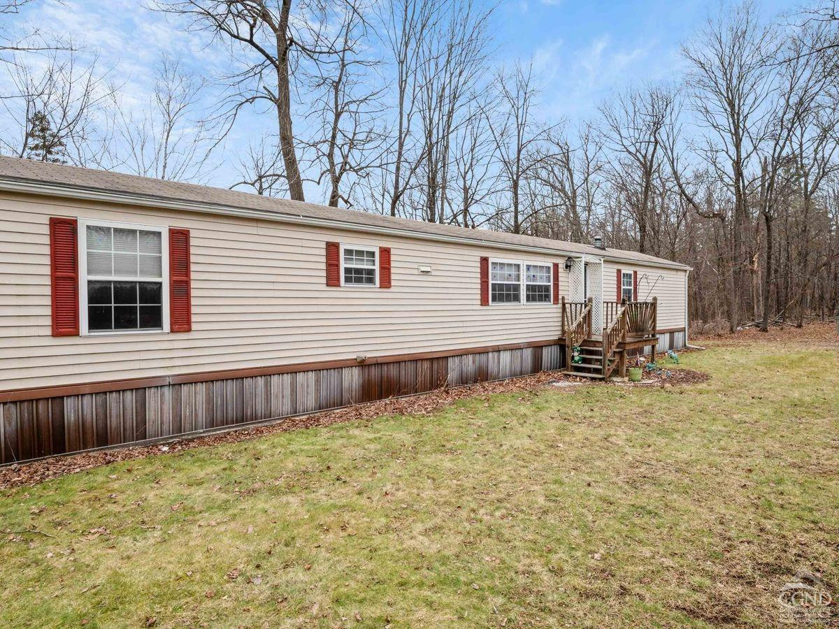 733 Potic Mountain Rd