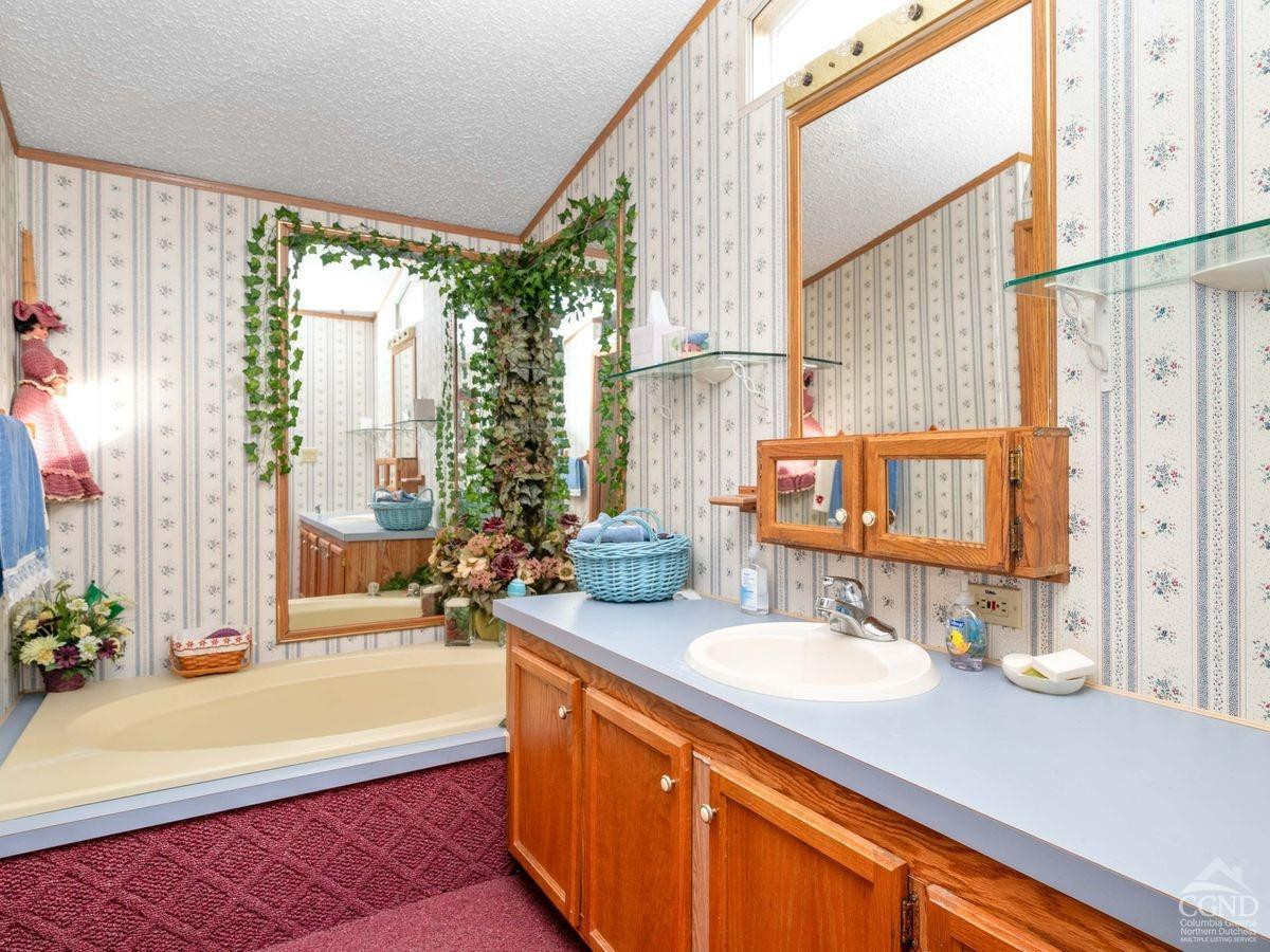 733 Potic Mountain Rd