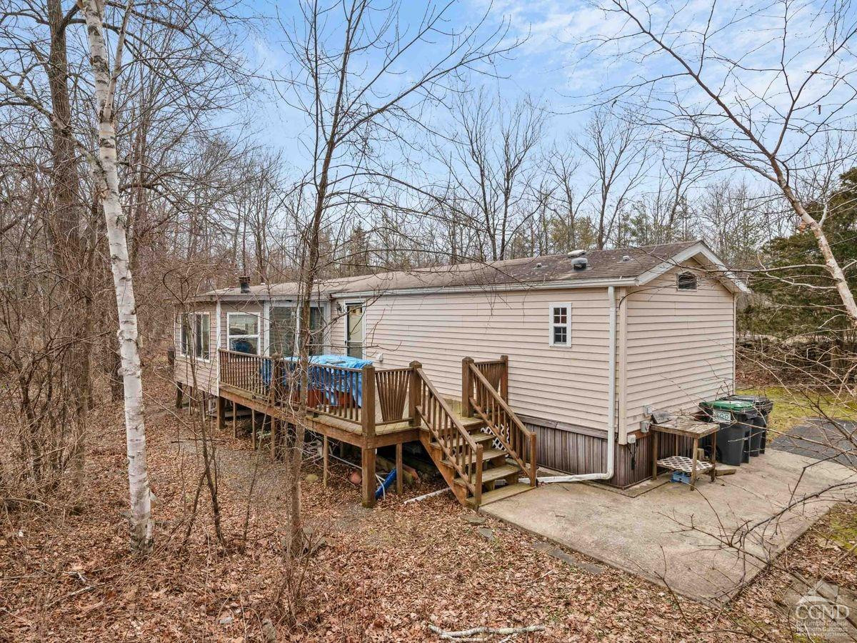 733 Potic Mountain Rd