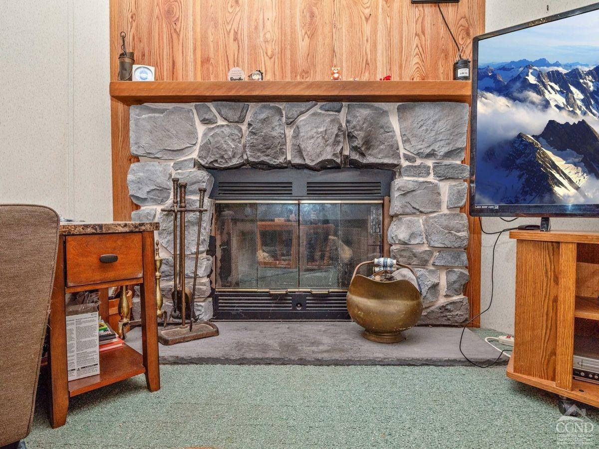 733 Potic Mountain Rd