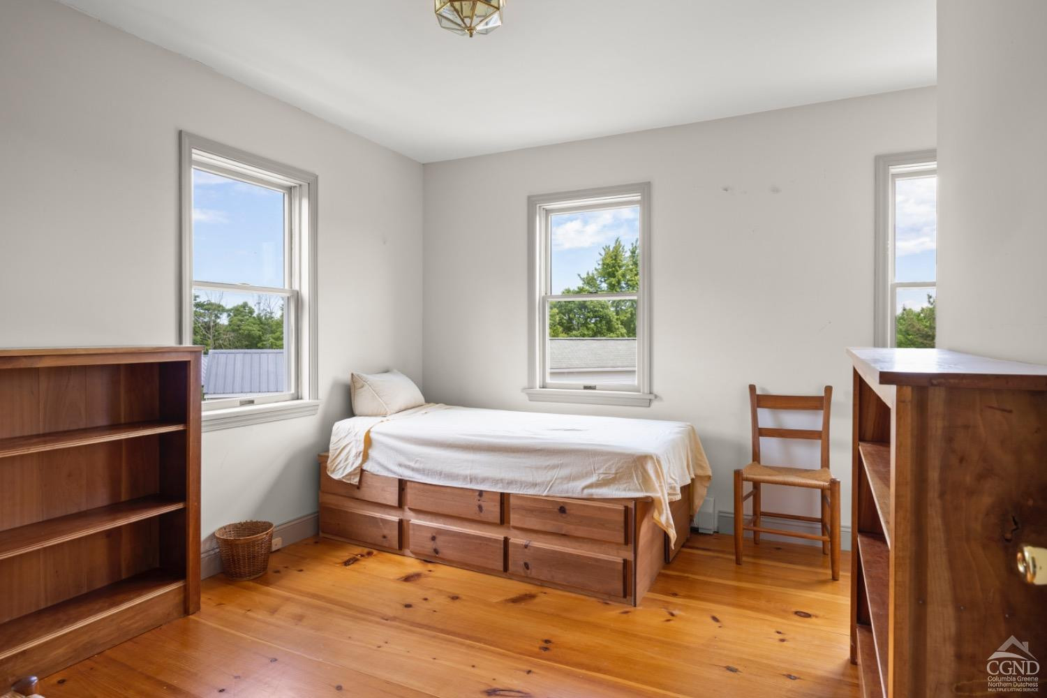 37 Stonegate Rd